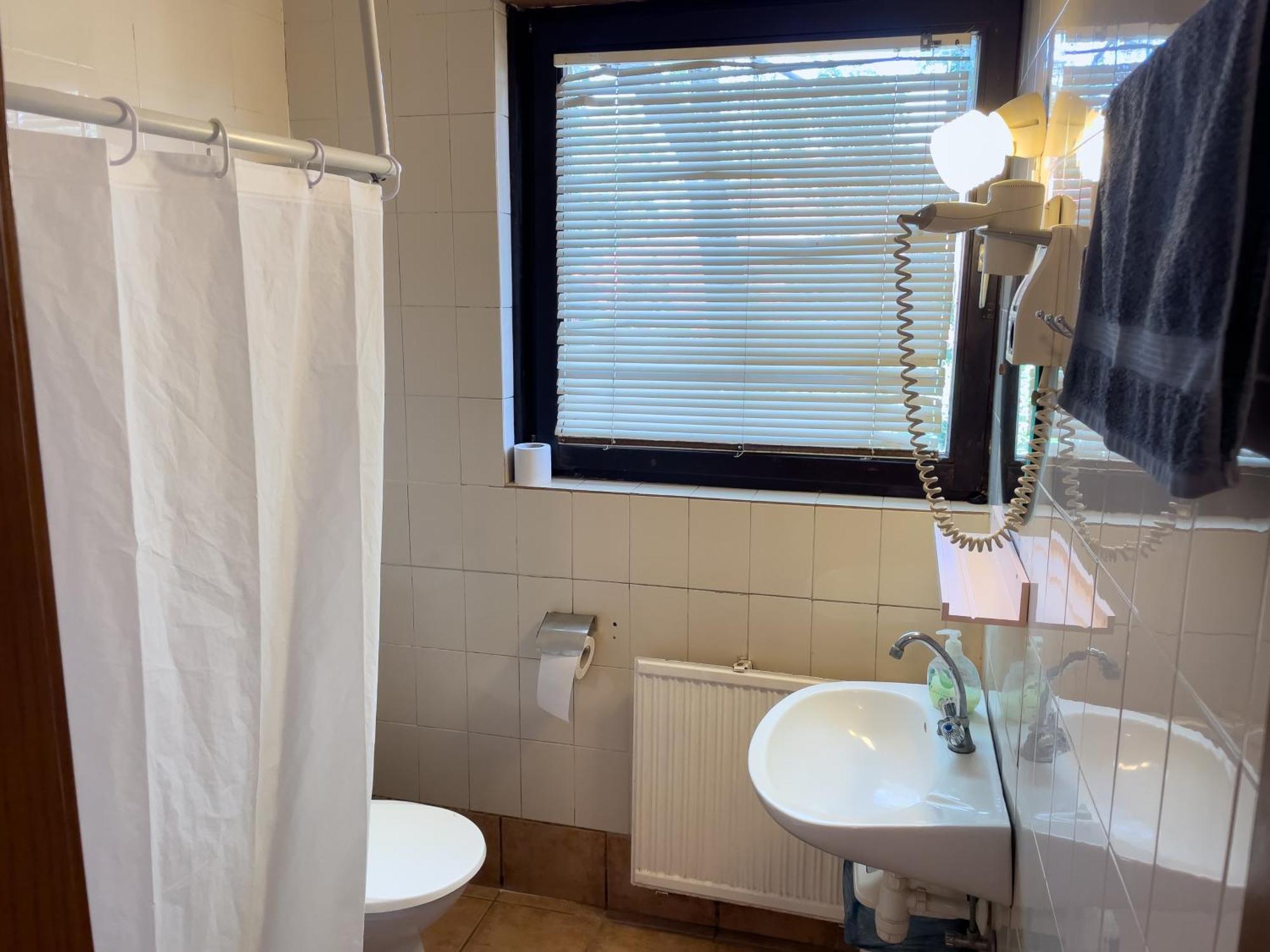 Pestujhely Panzio-Etterem Hotell Budapest Eksteriør bilde