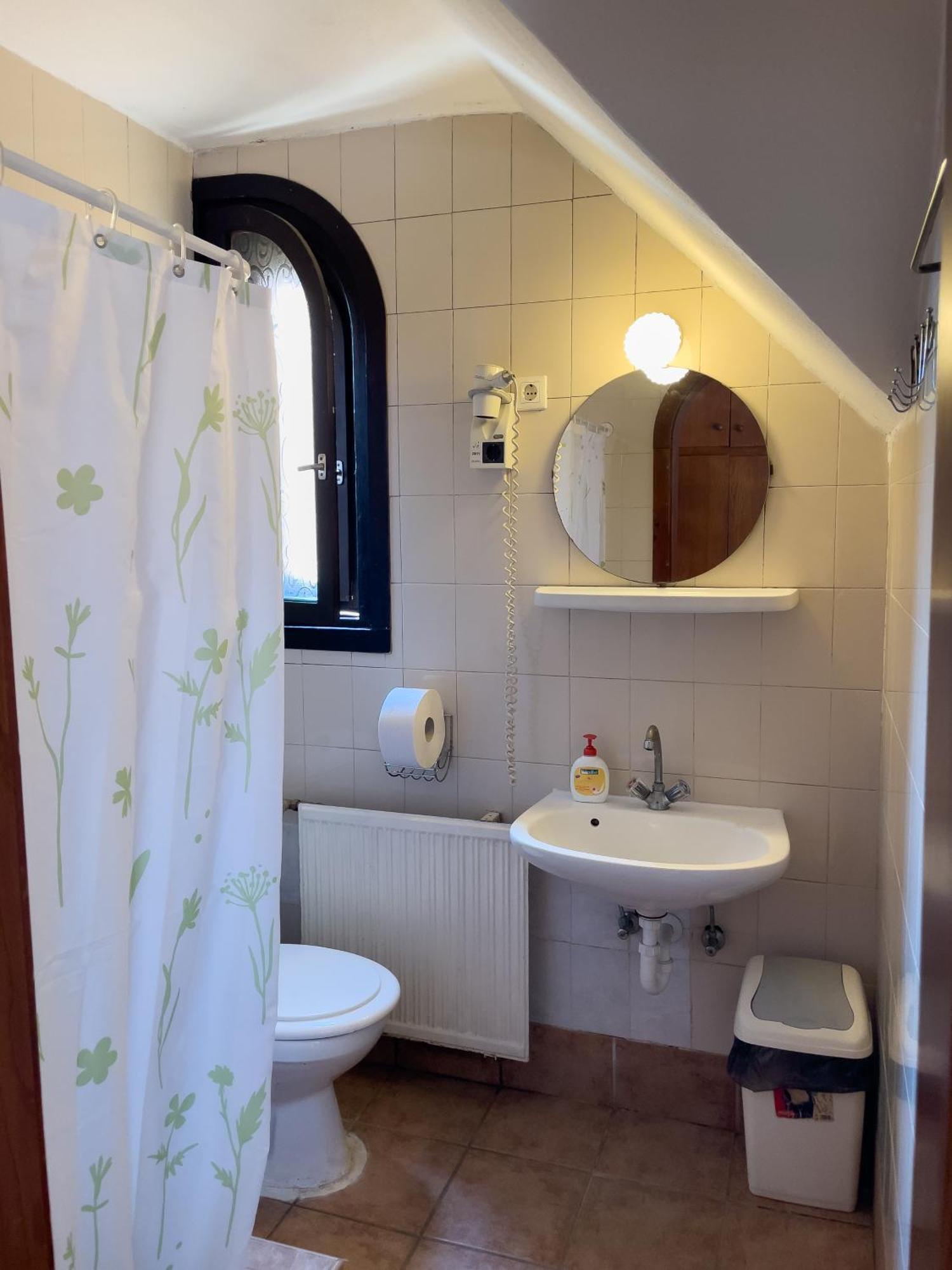 Pestujhely Panzio-Etterem Hotell Budapest Eksteriør bilde
